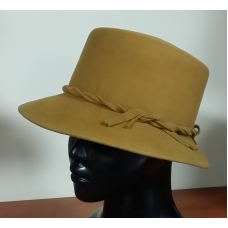 Miodowy kapelusz damski