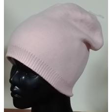 Różowa czapka damska